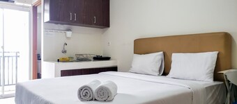 Warm And Cozy Studio At Cinere Resort Apartment