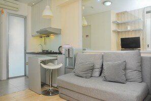 Interior - Minimalist And Warm 2Br At Bassura City Apartment (Jakarta)