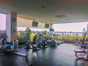 Gym - Elegant And Nice 2Br At L'Avenue Pancoran Apartment (Jakarta)