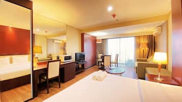 Apartment | Individually decorated, individually furnished