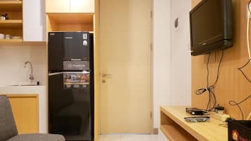 Apartment, 2 Bedrooms | Living area | TV