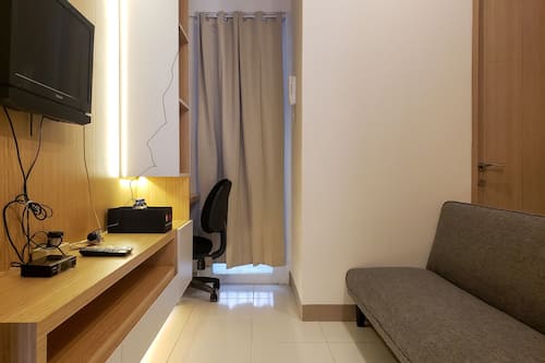 Apartment, 2 Bedrooms | Living area | TV