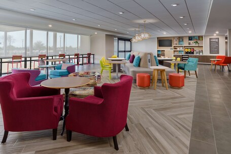Home2 Suites by Hilton Scottsdale North - Image 37