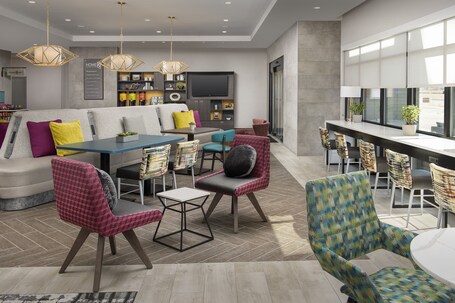 Home2 Suites by Hilton Scottsdale North - Image 49