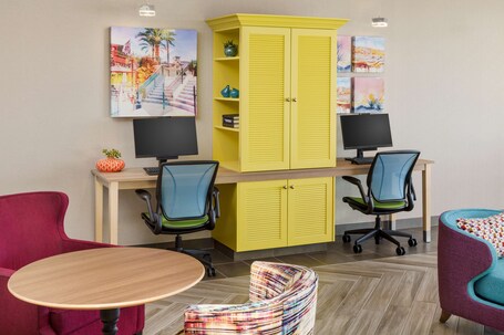 Home2 Suites by Hilton Scottsdale North - Image 31