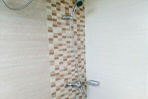 Apartment, 1 Schlafzimmer | Badezimmer | Dusche, kostenlose Toilettenartikel, Handtücher
