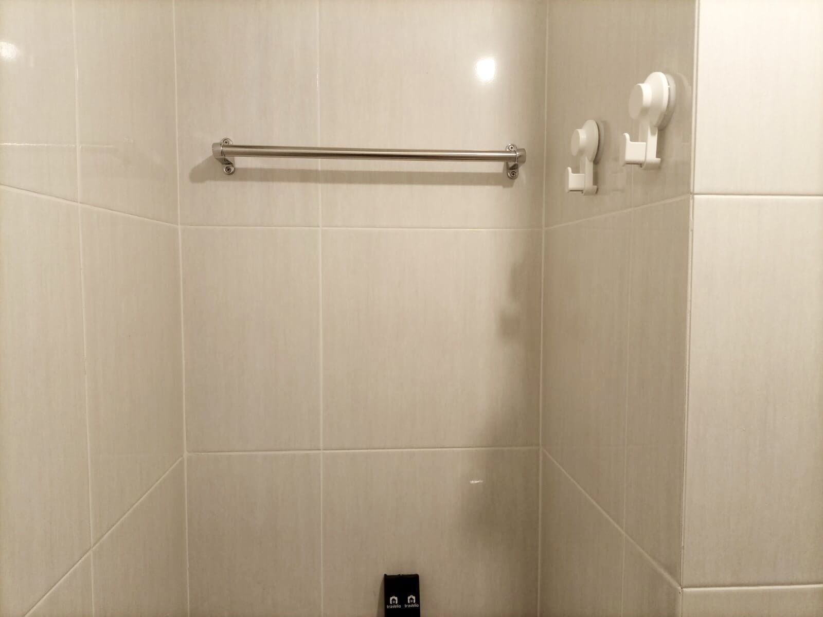 Apartment | Bathroom | Shower, free toiletries, towels