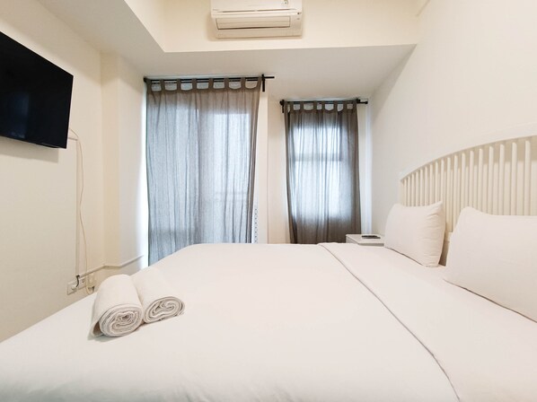 Apartment | Individually decorated, individually furnished - Cozy And High Floor Studio Room At Vida View Makassar Apartment (Makassar)