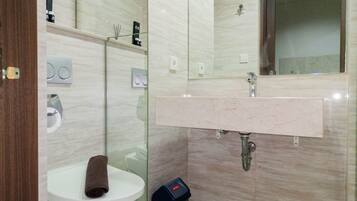 Apartment, 1 Bedroom | Bathroom