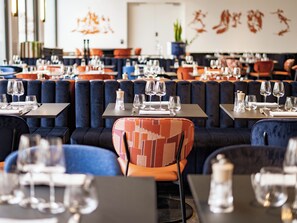 Breakfast, lunch and dinner served