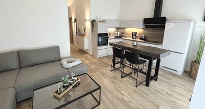 Terrace, quiet and central. Apartment with high ceilings and bathtub for relaxing