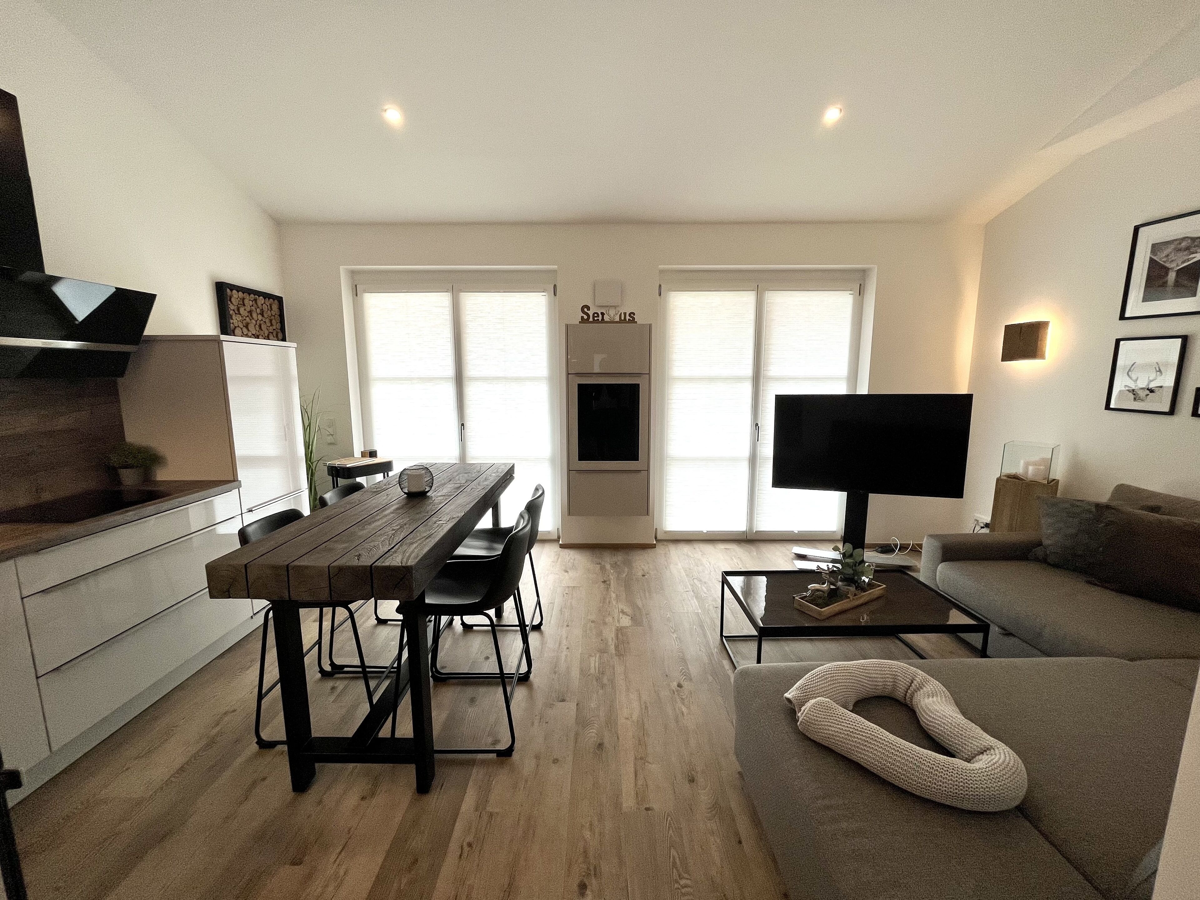 Smart TV, stereo