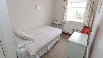 Cottage | 3 bedrooms, individually decorated, individually furnished, free WiFi