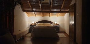 3 bedrooms, in-room safe, desk, iron/ironing board - Ecolodge and Retreat "Casa de Colibri (Cajamarca)