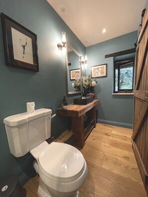 Shower, hair dryer, towels, soap - BLUE ROOM * * * * * Barn Stays (Westfield)