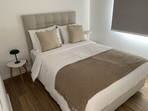 Premium Bungalow | Laptop workspace, soundproofing, free WiFi, bed sheets