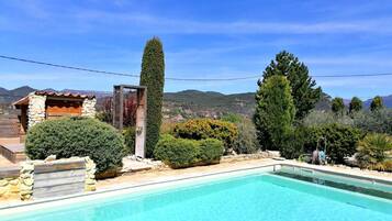 Piscine extérieure, piscine chauffée