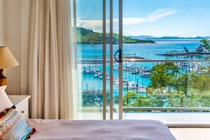 4 bedrooms, iron/ironing board, WiFi, bed sheets - Habitat , Habitat on Hamilton Island (Hamilton Island)