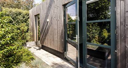 Zandvoort Lodge 2 - Amazing couples getaway!