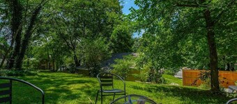 Lucky's Cottage | Hot Tub +Dog Friendly+Fire Pit