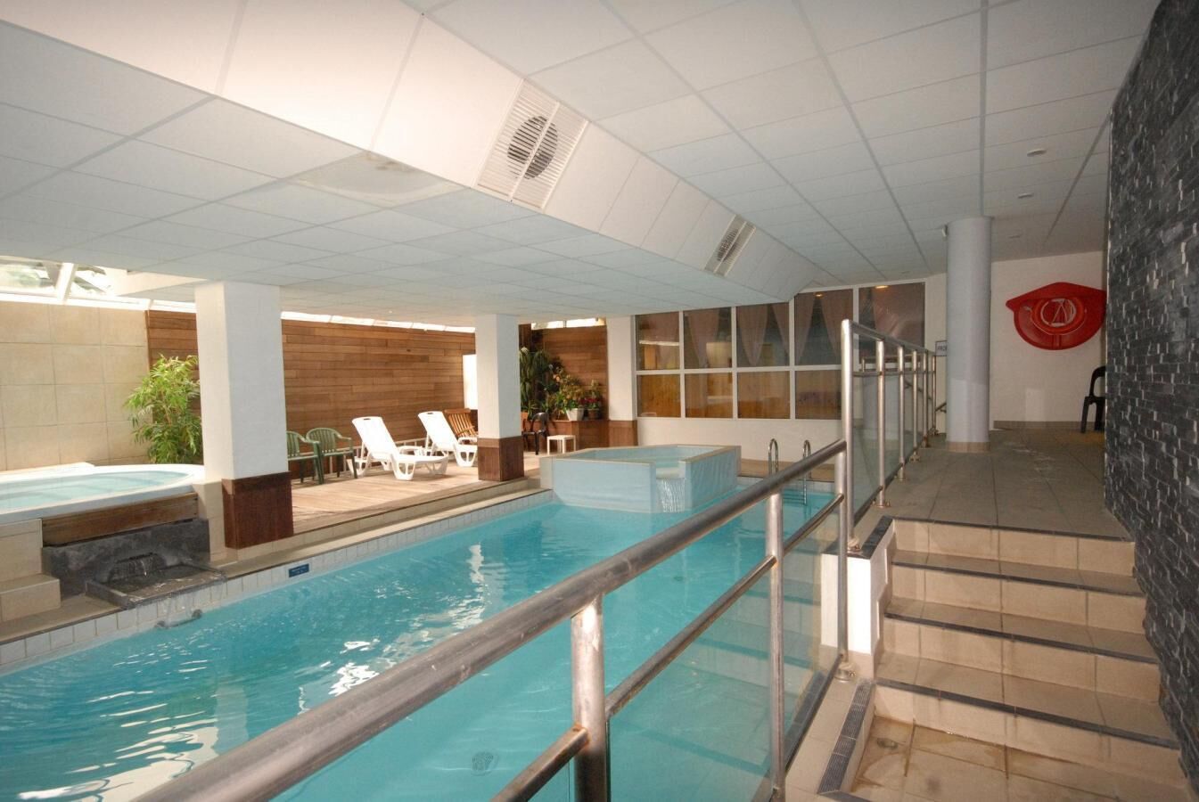 Piscine intérieure