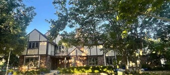 Luxury Basement Apartment with Private Entrance.  Play with Farm Animals!