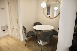 Studio, Ensuite | Interior