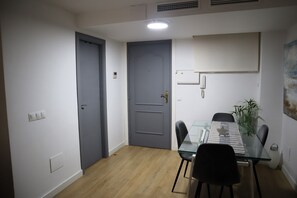 Apartment, mit Bad (Merced10 1B ) | Innenbereich