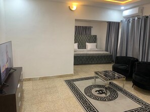 Executive Suite | Free WiFi - Weena Hotel & Resort (Lekki)