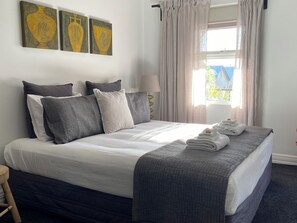 1 soverom, strykejern/-brett, wi-fi (inkludert) og sengetøy