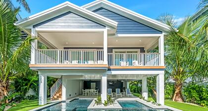 Luxury Home with Pool and Putting Green! Dog-friendly and Close to Beach - Total