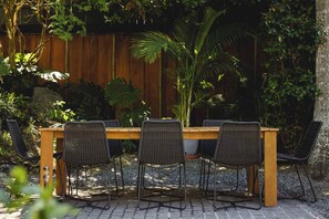 Outdoor dining