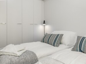 2 bedrooms, internet