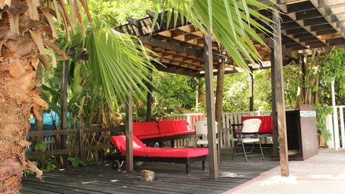 Bohemian Lodge - The Artiste's Boutique Villa