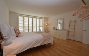 Design House | 3 bedrooms, individually decorated, individually furnished - Les Dunes (Rye)