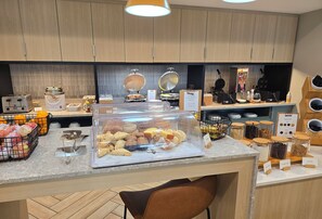 Frokostbuffé er inkludert hver dag