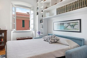 1 quarto, Wi-Fi de cortesia, roupa de cama