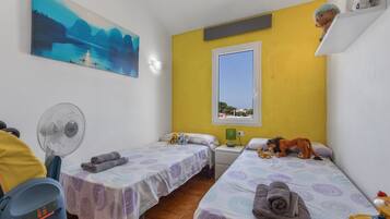 2 bedrooms, free WiFi, bed sheets