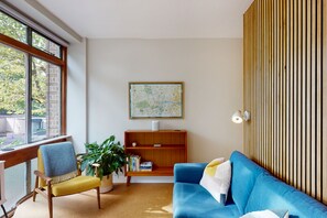 Smart TV - UK.LO.DCR - Spacious 1 bedroom apartment in Kennington (London)