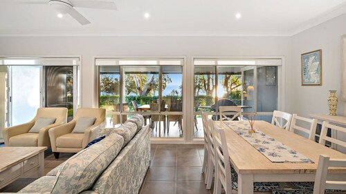 Sunset Beach Luxury 24