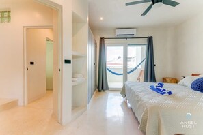 5 bedrooms, in-room safe, desk, iron/ironing board