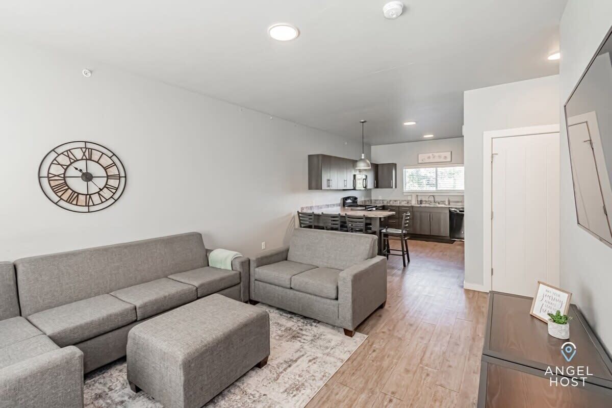 The sitting area with a wall-mounted Smart TV