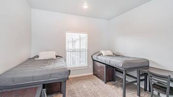 3 bedrooms, iron/ironing board, travel cot, free WiFi