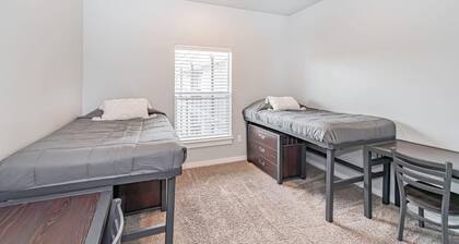 Group Stay Steps to BYU-Idaho · Gym + Free Parking