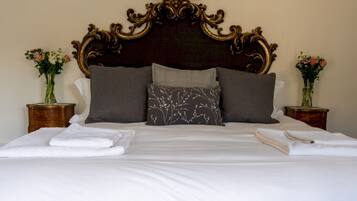 3 chambres, fer et planche à repasser, Wi-Fi gratuit, draps fournis