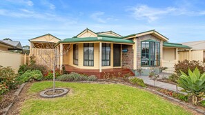 Exterior - Ti Na Mara - 20 Resolute Avenue, Normanville (Normanville)