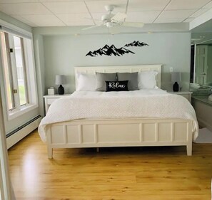 4 habitaciones, escritorio, tabla de planchar con plancha y wifi 