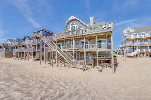 Exterior - Oceanfront Dog Friendly w Hot Tub, TikiBar, Game Rm, Cmty Pool/Tennis/Pickleball (Avon)