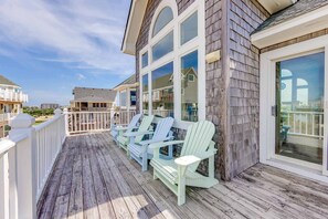 Terrace/patio - Oceanfront Dog Friendly w Hot Tub, TikiBar, Game Rm, Cmty Pool/Tennis/Pickleball (Avon)