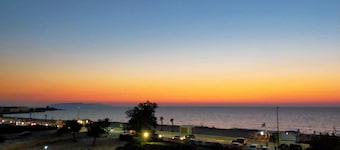 Splendido appartamento fronte mare con piscina